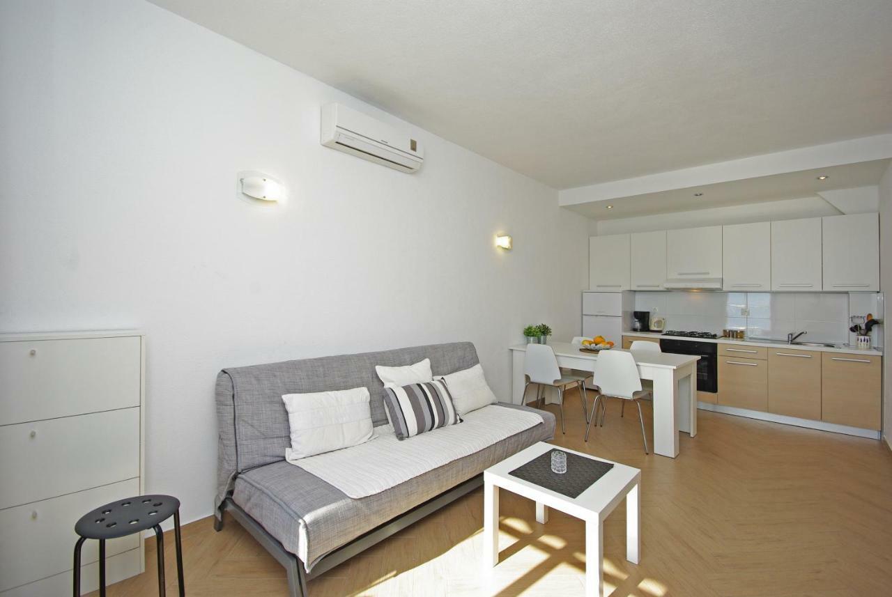 Strandhaus Dalmatien Apartment ซาโอสโตรก ภายนอก รูปภาพ