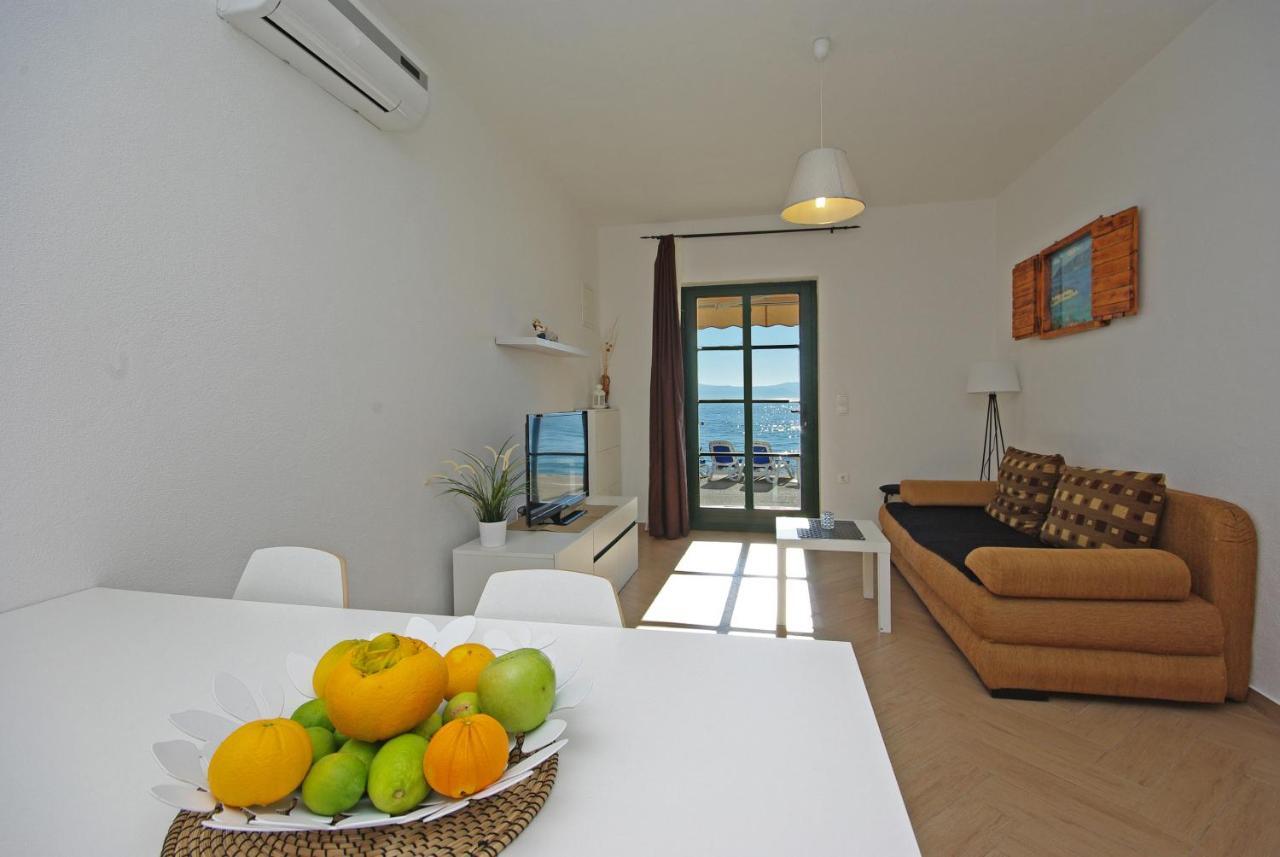 Strandhaus Dalmatien Apartment ซาโอสโตรก ภายนอก รูปภาพ